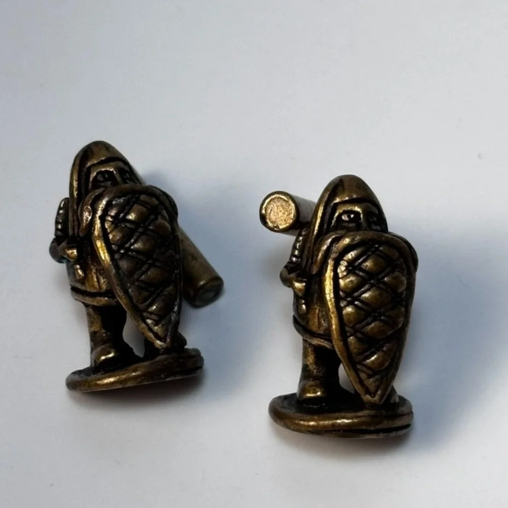 Vintage Cuff‎ Links Brass Tone Medieval Knight Mid Century Signed PT